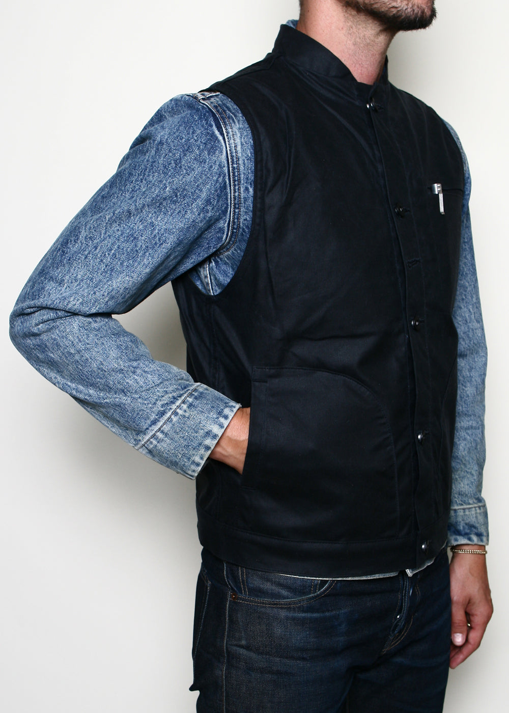 Supply Vest // Waxed Black – Rogue Territory